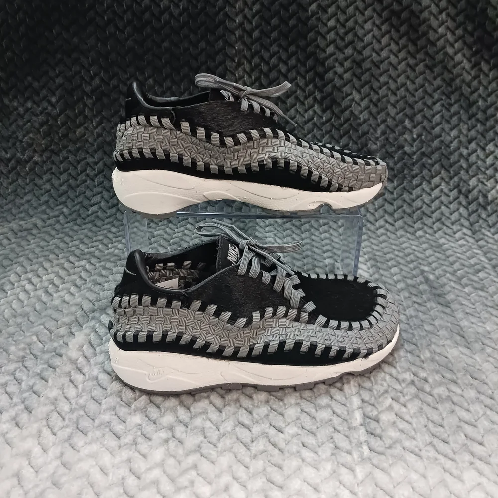 Nike Black and Gray Women's‎ Sneakers